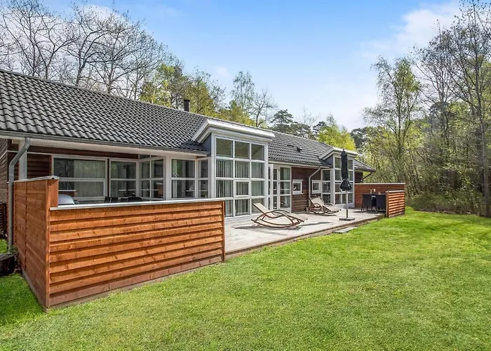 Rubinsoen Skovhuse 別荘